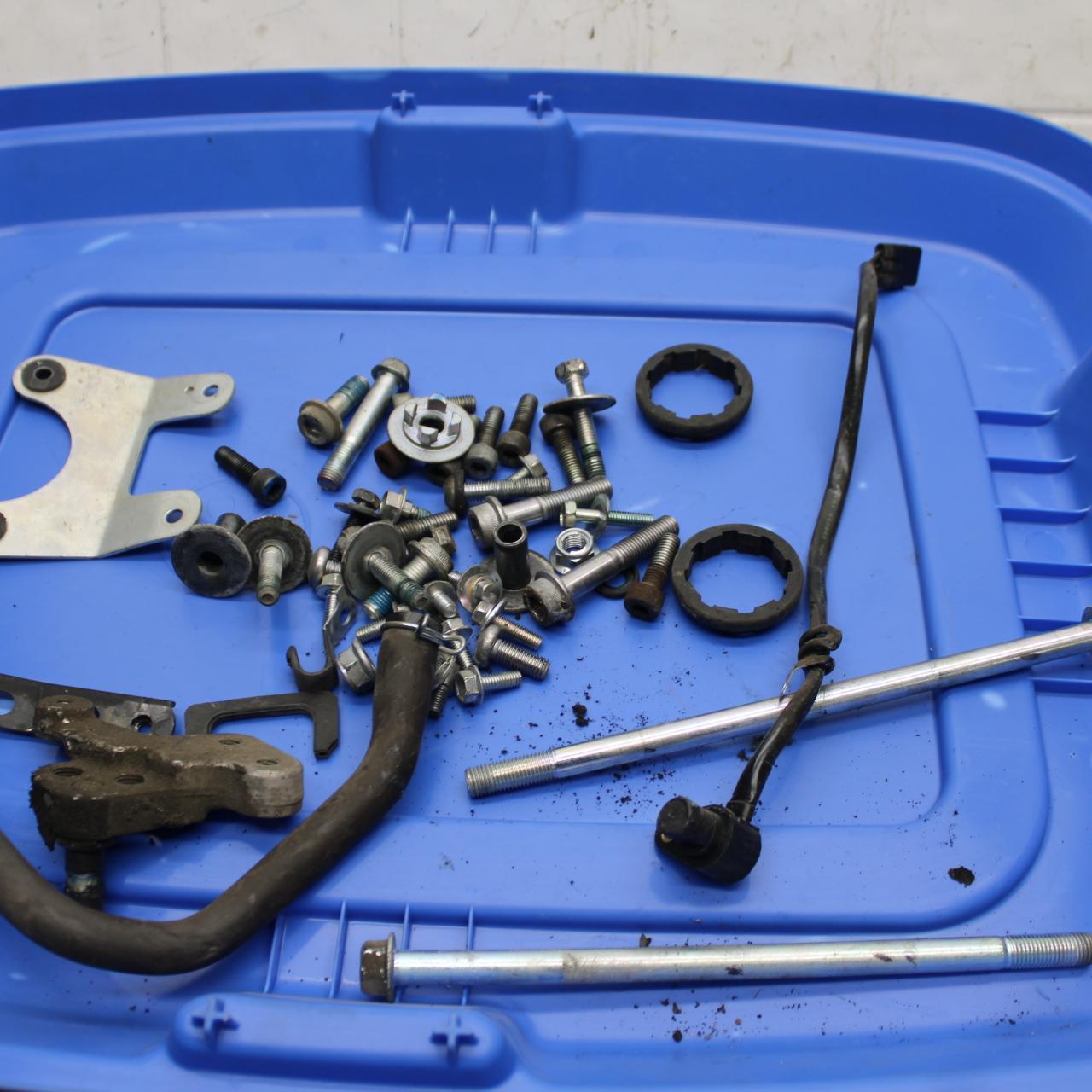 2008 Suzuki GSXR600 MISCELLANEOUS BOLTS HARDWARE MOTOR SCREWS BB593