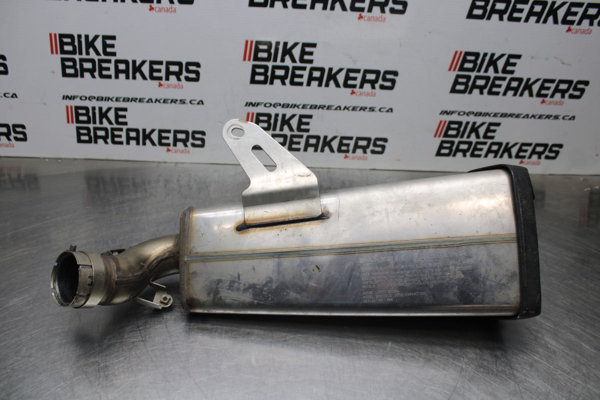 22 KAWASAKI NINJA 1000SX EXHAUST PIPE MUFFLER SLIP ON CAN SILENCER BB780