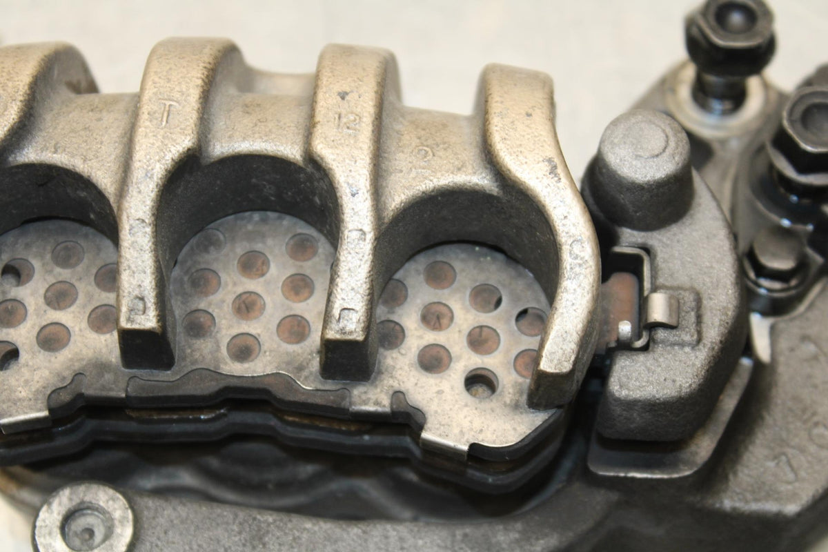 2008 Honda Interceptor 800 VFR800A ABS RIGHT LEFT FRONT BRAKE CALIPER PAIR BB566