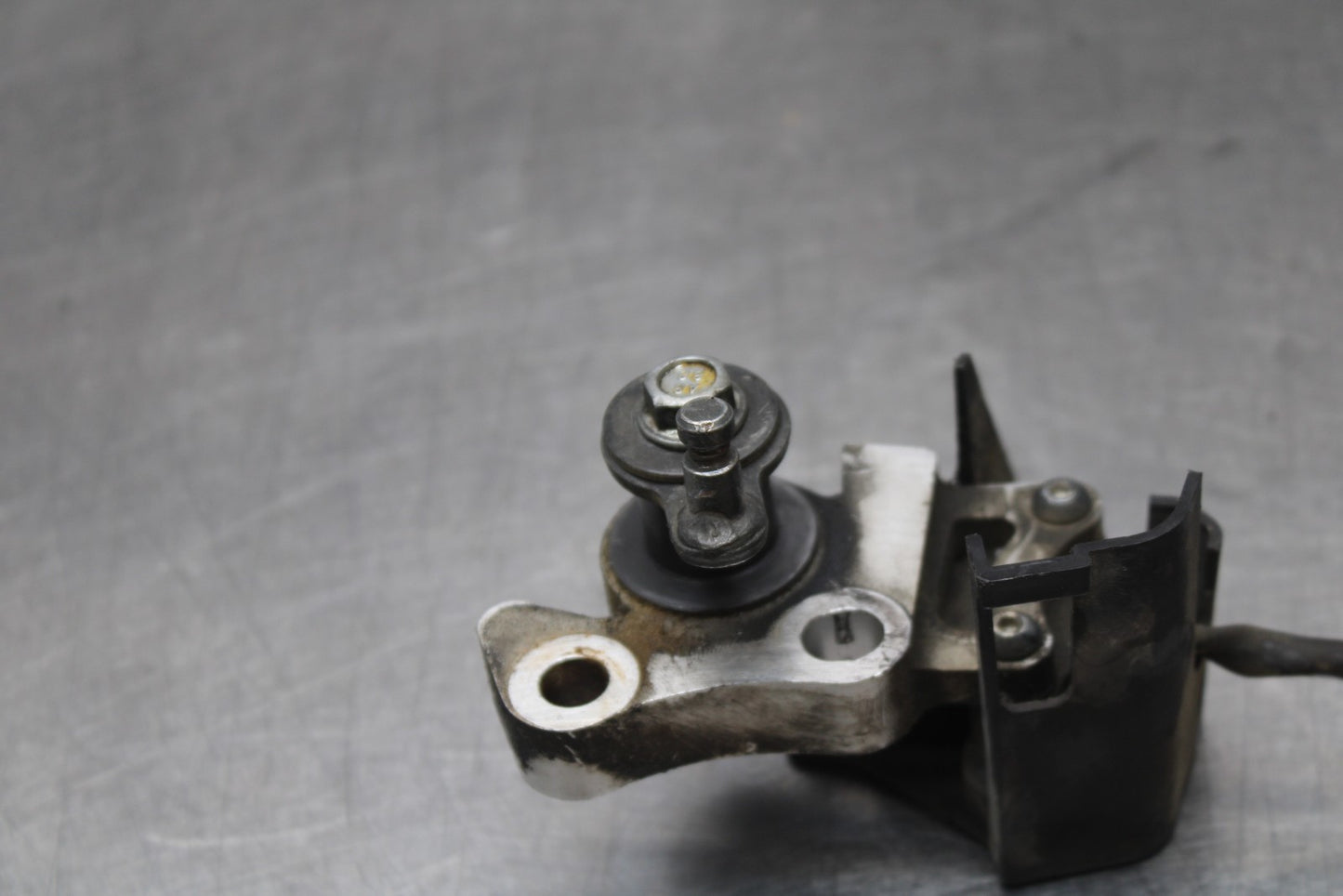 07-08 YAMAHA YZF R1 KICKSTAND SIDE KICK STAND SENSOR & MOUNT BB771