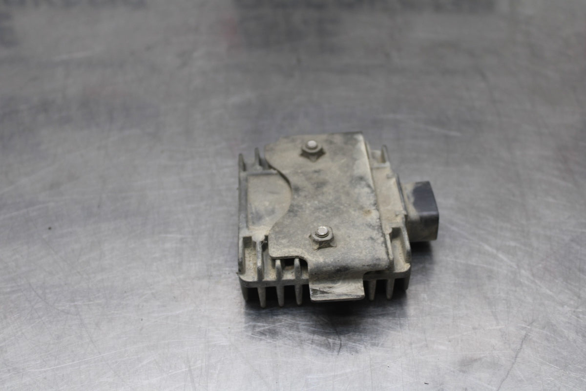 06 KAWASAKI Z750 RECTIFIER VOLTAGE REGULATOR BB837