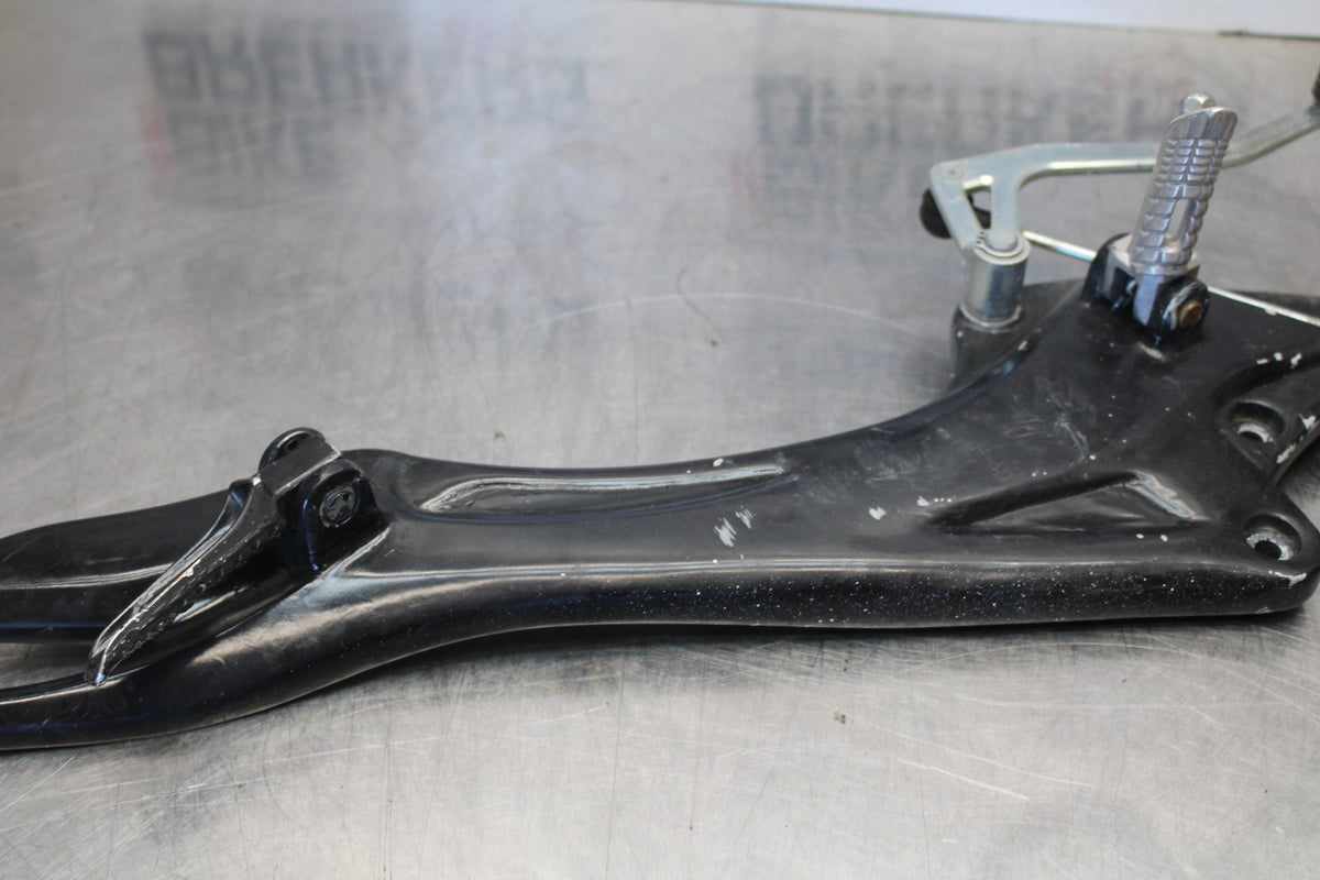 10 SUZUKI SV650 LEFT REARSET REAR SET DRIVER FOOT PEG REST STOP BB181