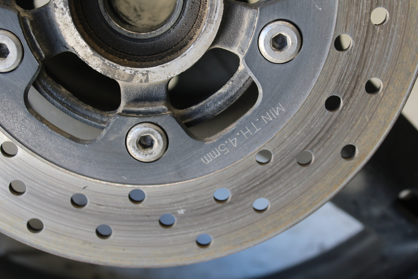 97-02 SUZUKI GSXR750 REAR WHEEL BACK RIM BB402