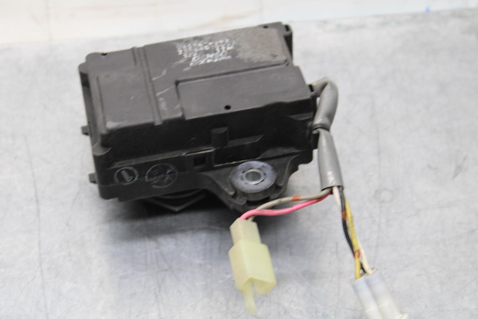 2011 Kawasaki Ninja ZX6R ZX600R EXHAUST VALVE SERVO MOTOR 21174-0005 BB587