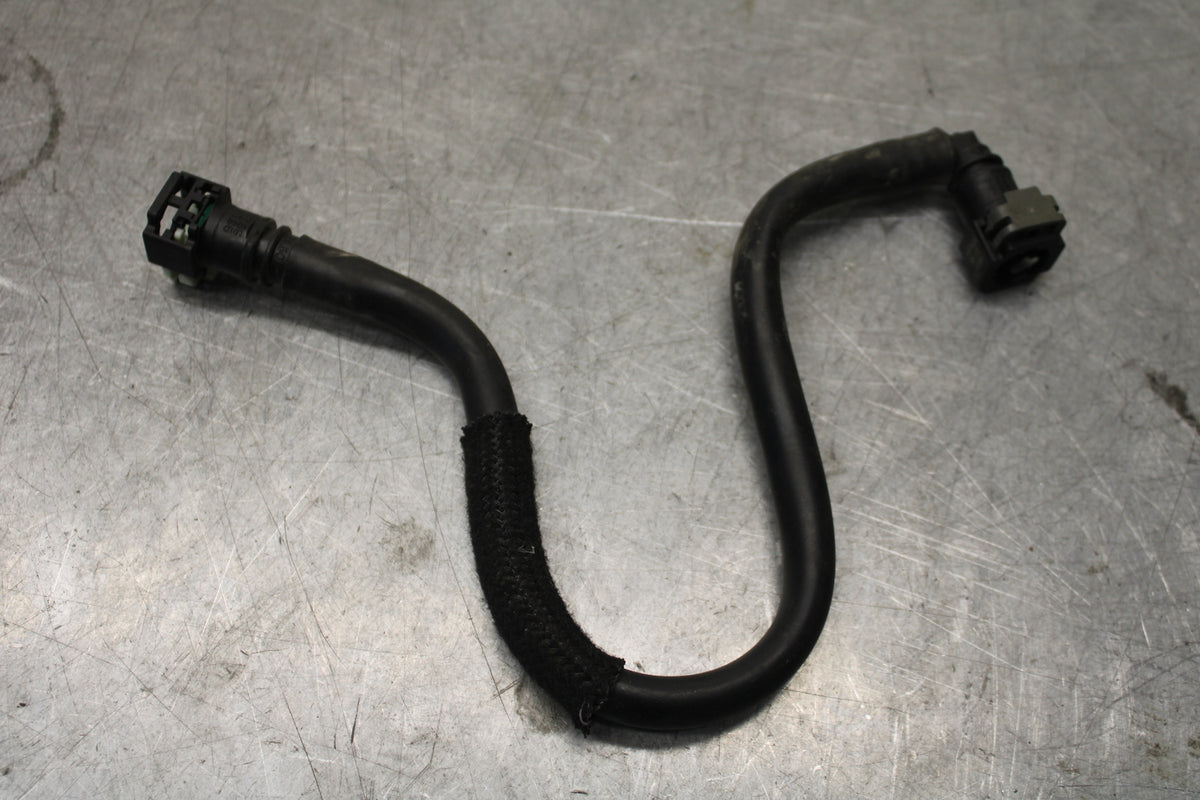 22-24 YAMAHA XSR900 FUEL HOSE GAS LINE TUBE PIPE BB683