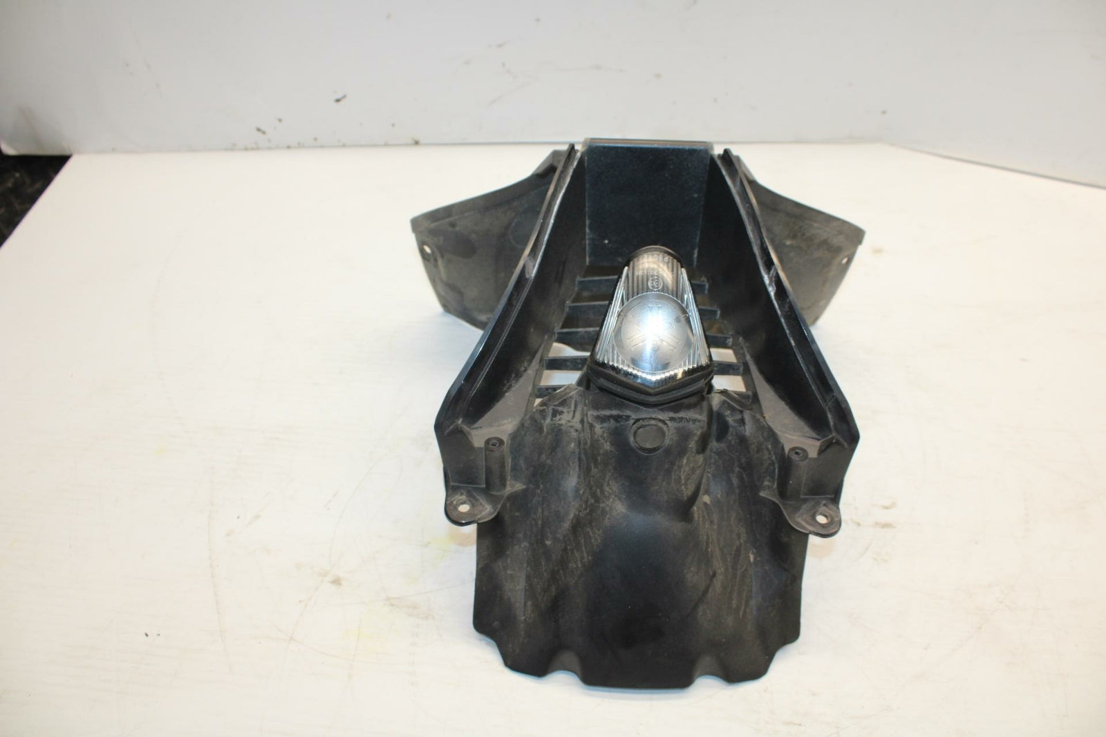 07 YAMAHA YZF R6 2c0 FRONT CENTER COWL FAIRING  BB284