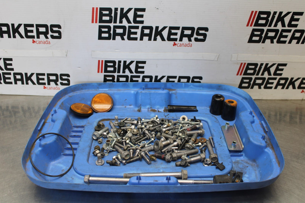 24-25 KAWASAKI NINJA 500 ABS MOUNTING BOLTS HARDWARE SCREWS BB899