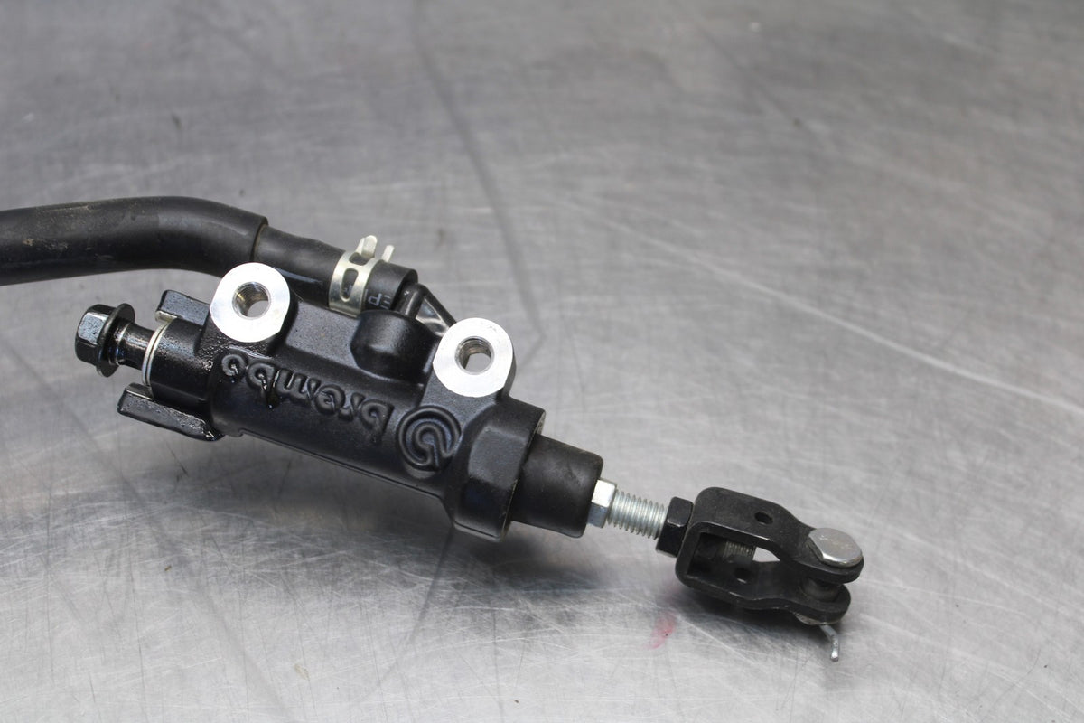 23-24 YAMAHA MT-07 REAR BACK BRAKE MASTER CYLINDER W RESERVOIR BB927