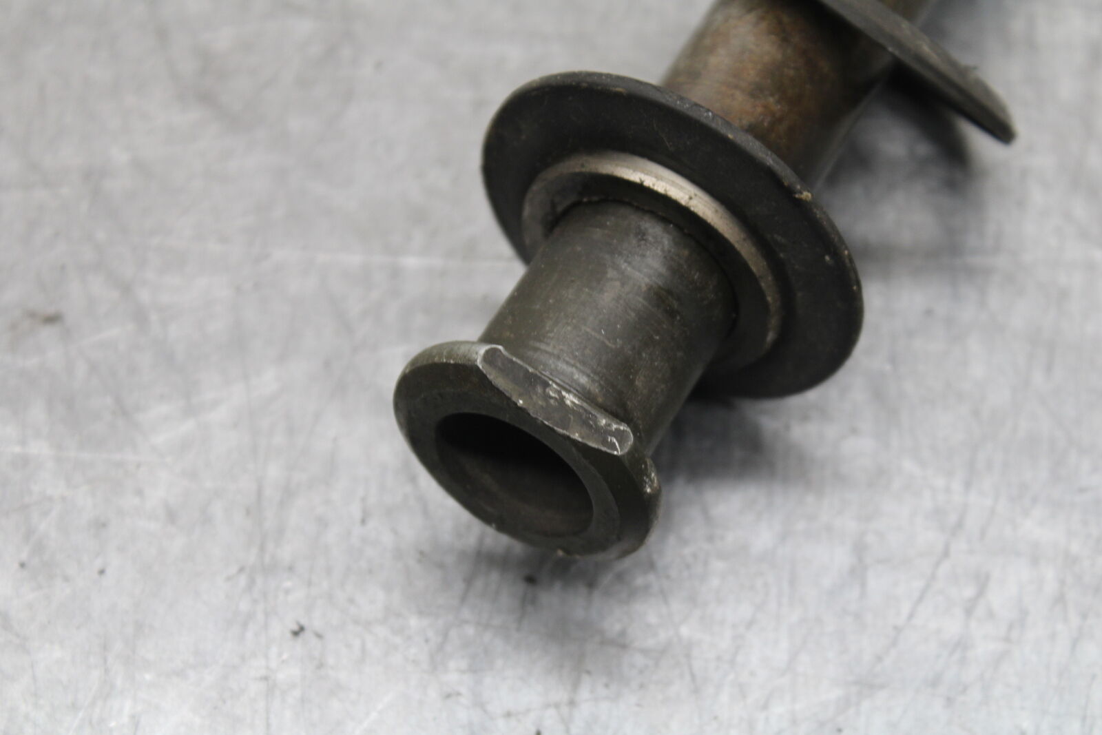 06 YAMAHA YZF R6 REAR AXLE BACK WHEEL RIM PIVOT BOLT AXEL BB716