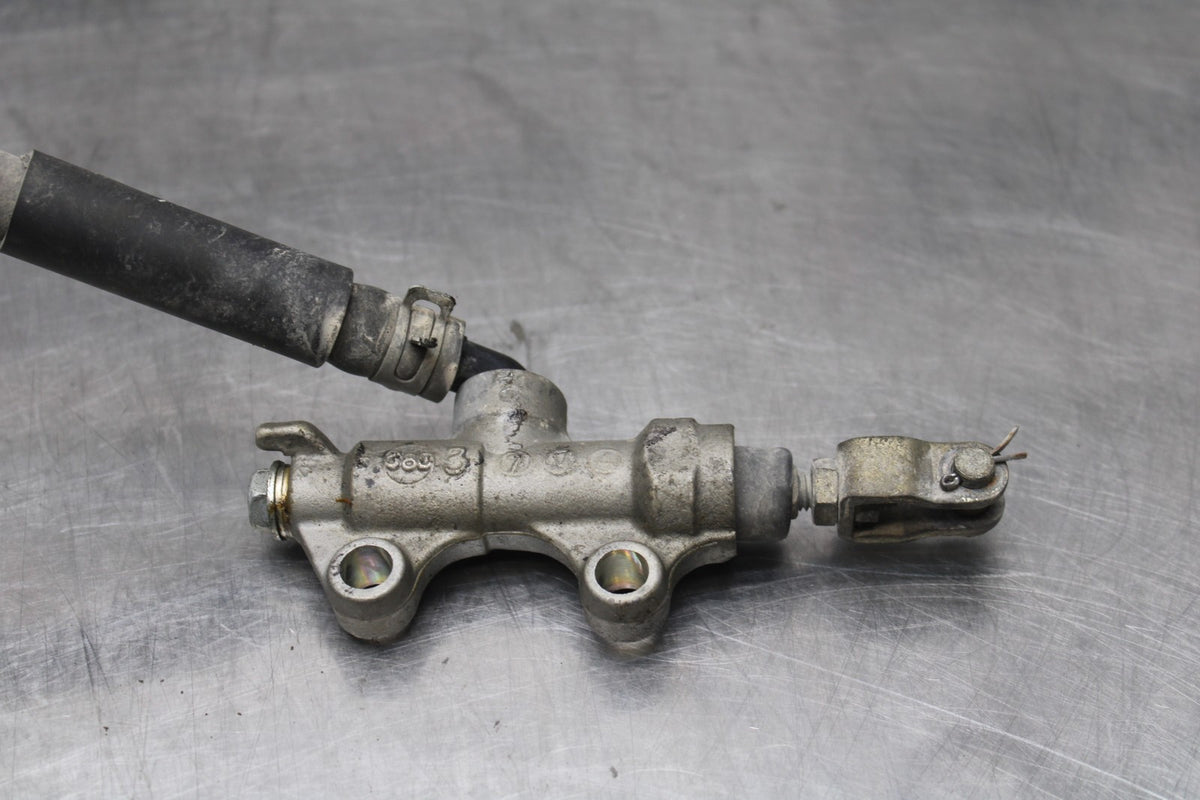 98 KAWASAKI NINJA ZX6 REAR BACK BRAKE MASTER CYLINDER W RESERVOIR BB870