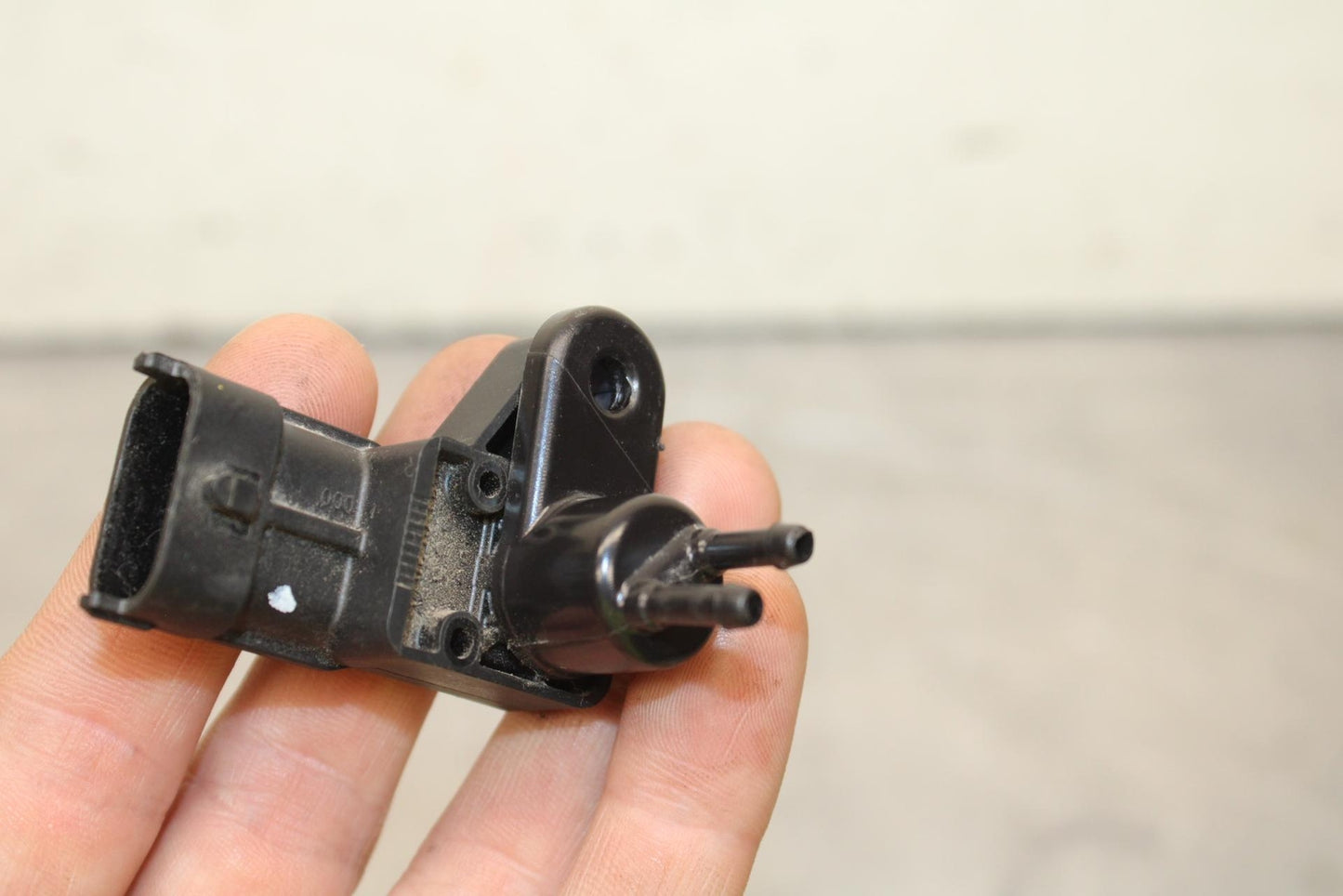 20-23 APRILIA RS660 MAP MASS AIR FLOW, AIR TEMP, PRESSURE SENSOR  BB643
