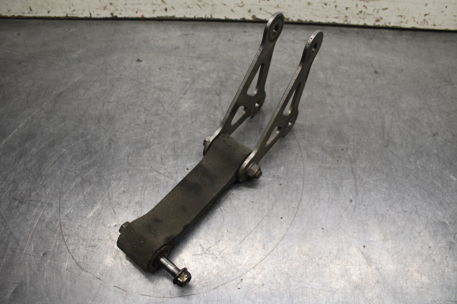 12-13 KAWASAKI Z1000 REAR DOGBONE SHOCK LINKAGE LINK BB743