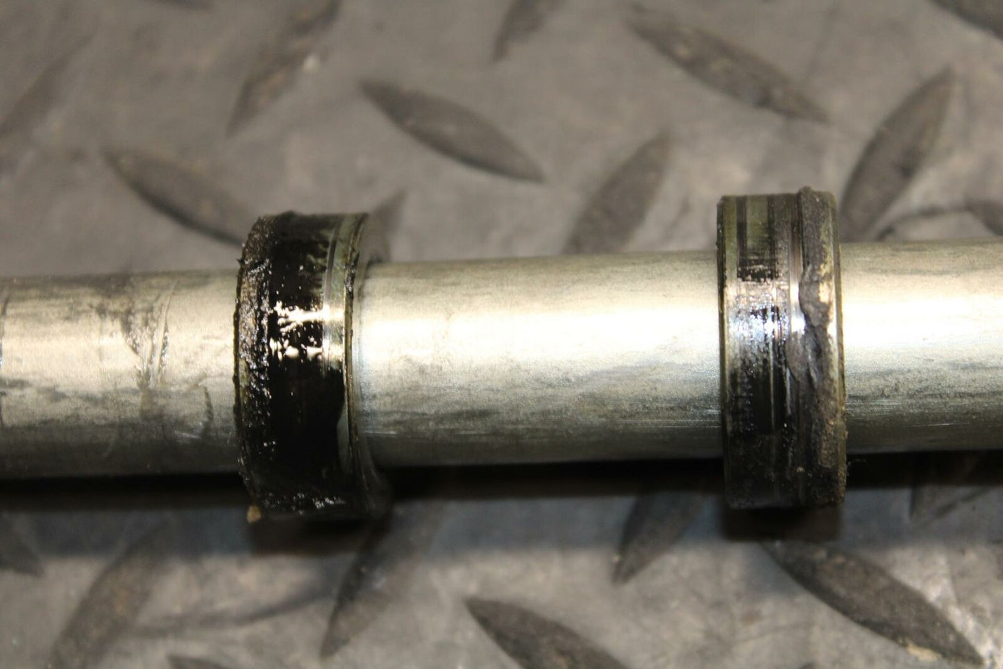 07-09 KAWASAKI VERSYS 650 FRONT WHEEL RIM AXLE PIVOT BOLT BB206