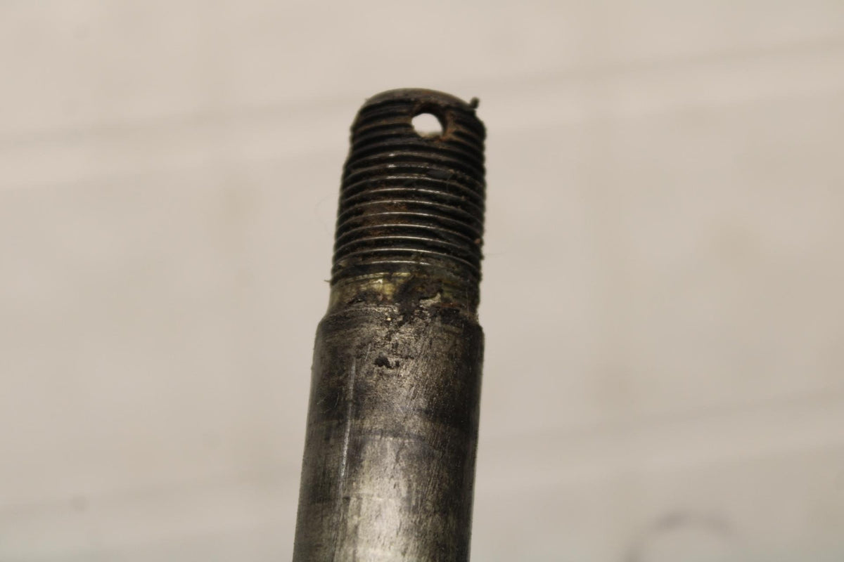 2006 Kawasaki Vulcan 900 VN900B Classic REAR AXLE BACK WHEEL PIVOT BOLT  BB585