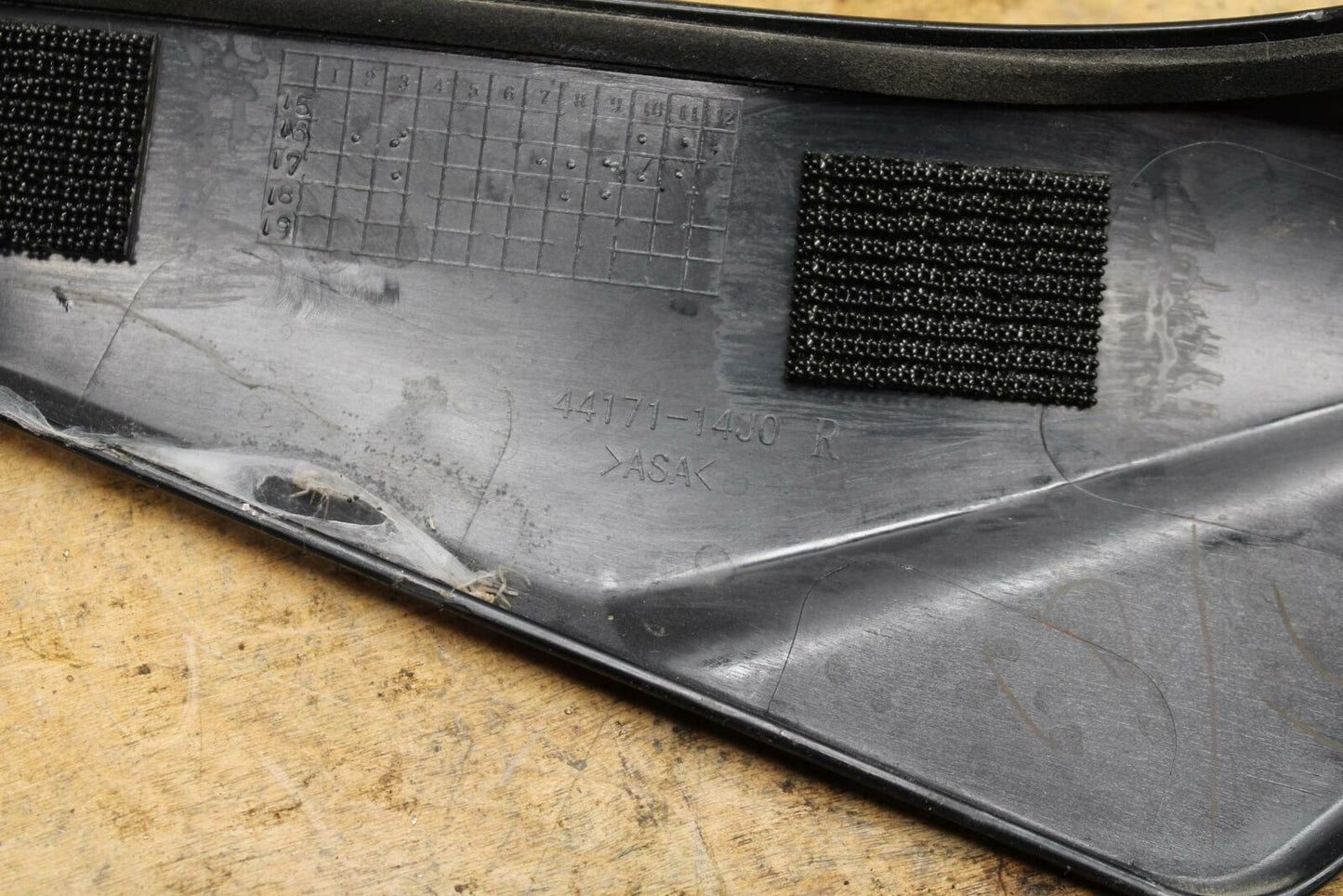 11-21 SUZUKI GSXR600 RIGHT LEFT FRONT SIDE SEAT PANELS TRIMS COWLS BB346