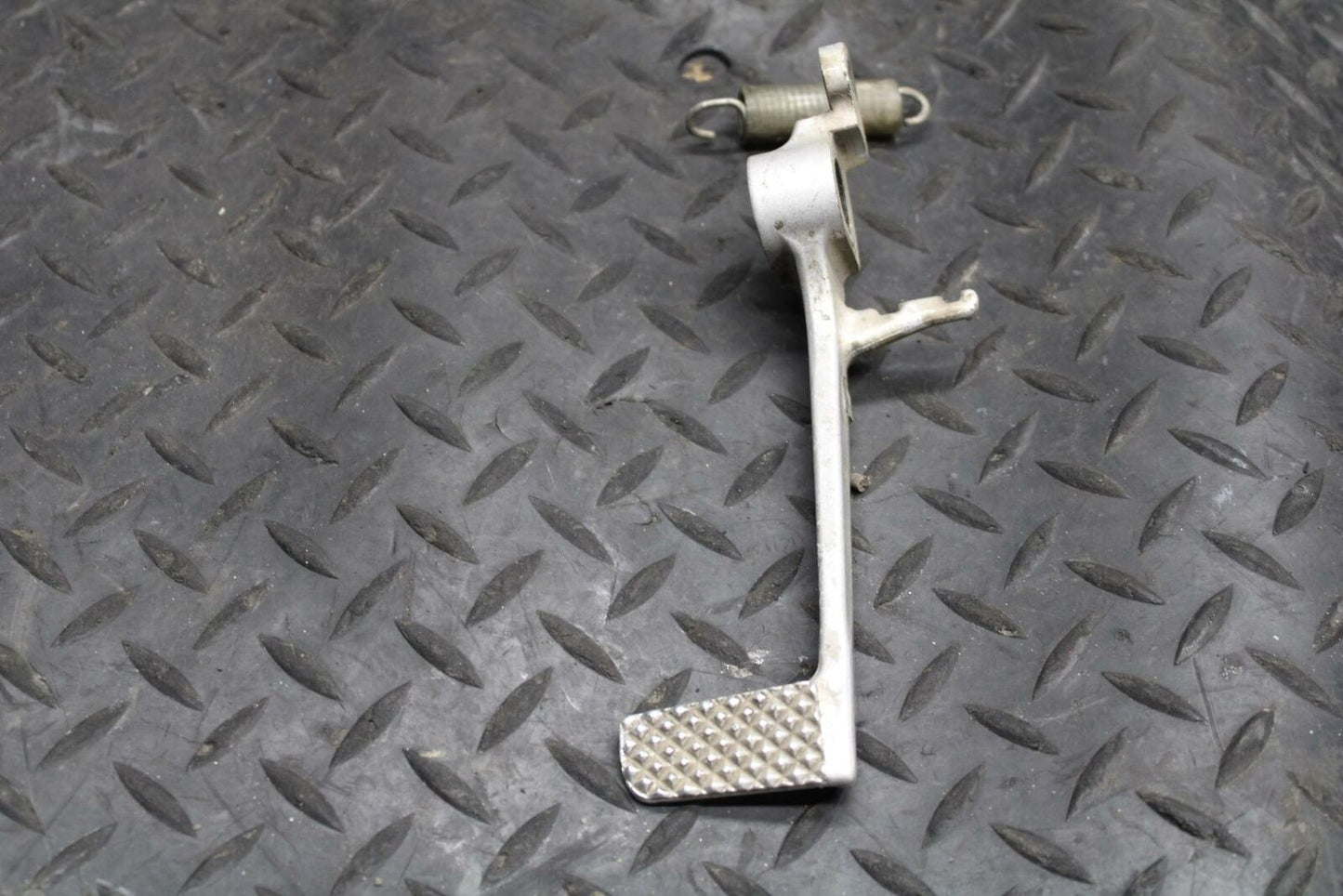 04-05 YAMAHA YZF R1 RIGHT REARSET BRAKE FOOT PEDAL BB225