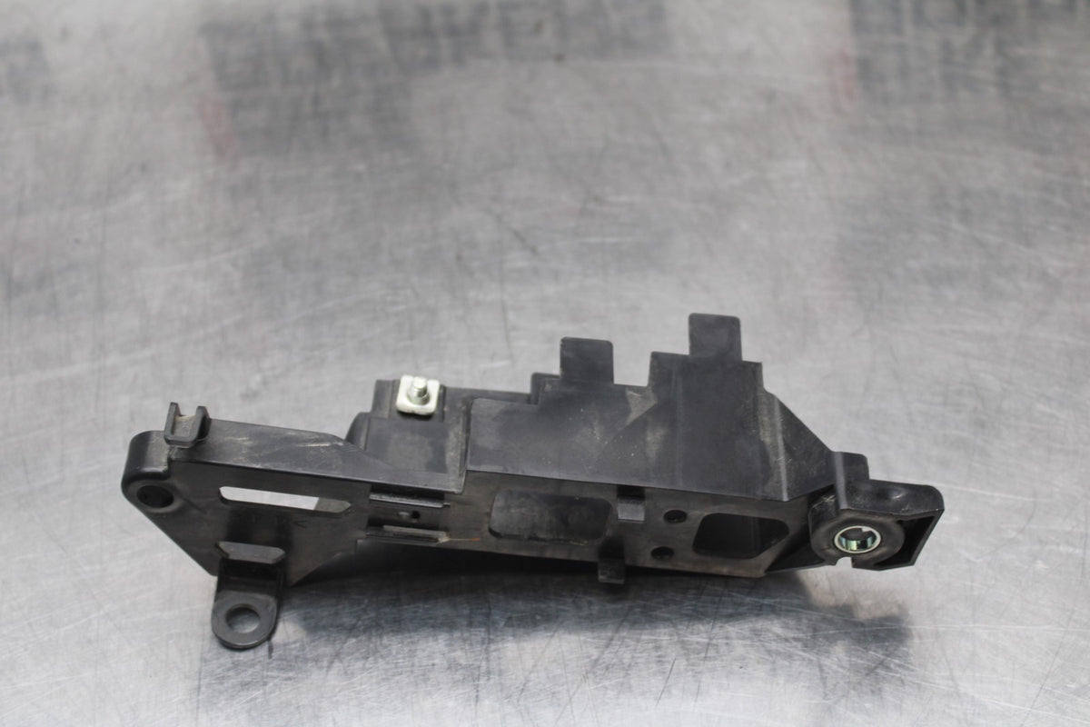 14-17 YAMAHA FZ07 ECU ECM CDI MOUNT BRACKET BB766