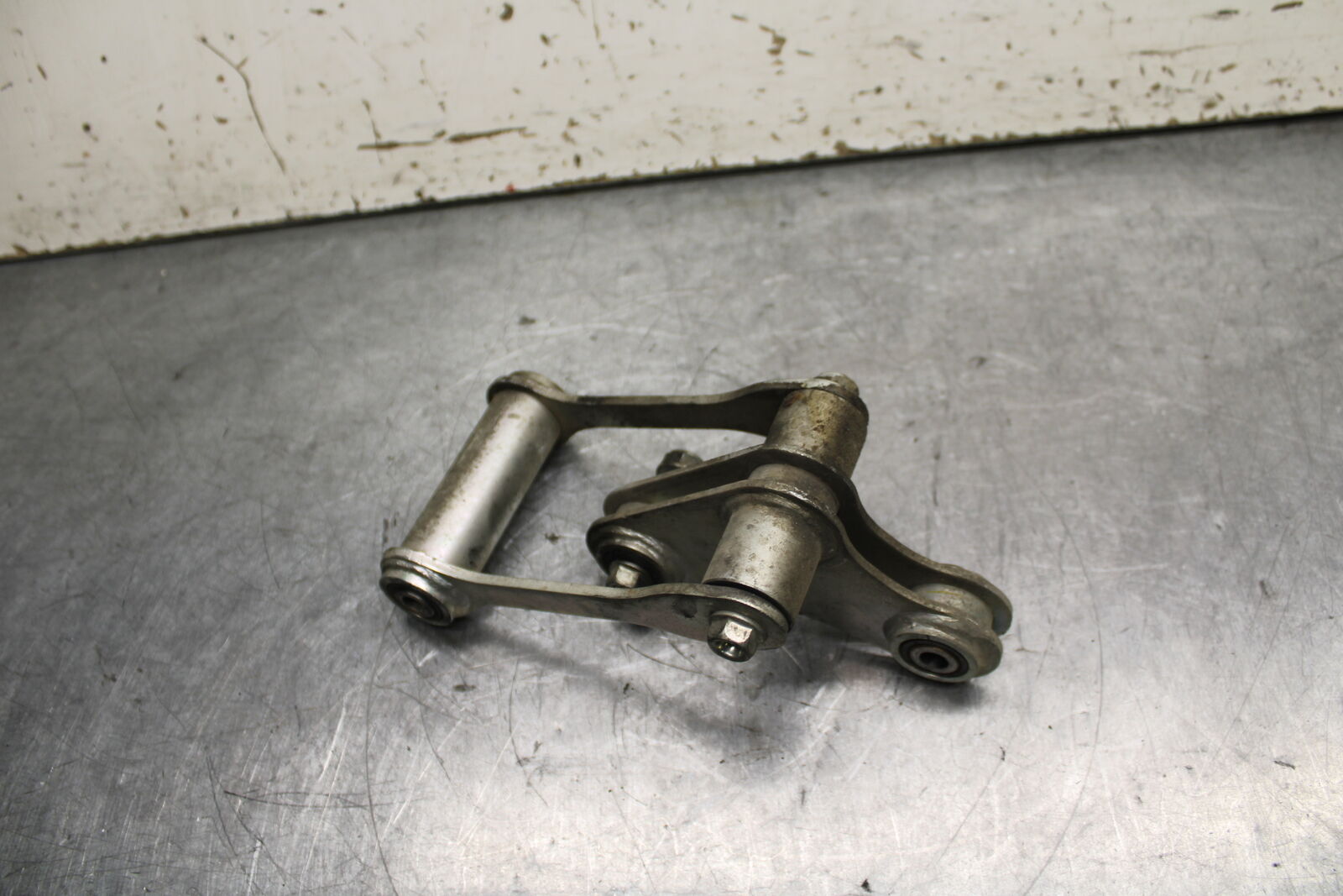 15-16 HONDA CB300F REAR DOGBONE SHOCK LINKAGE LINK BB740