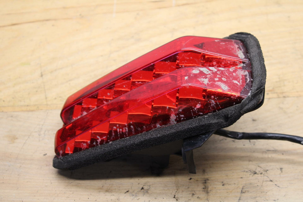 07-08 SUZUKI SV650 REAR TAIL TAILLIGHT BACK BRAKE LIGHT BB316