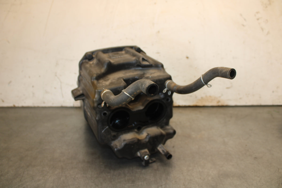 13-15 HONDA CBR500R AIRBOX AIR INTAKE FILTER BOX 17225-MGZ-D00 BB704