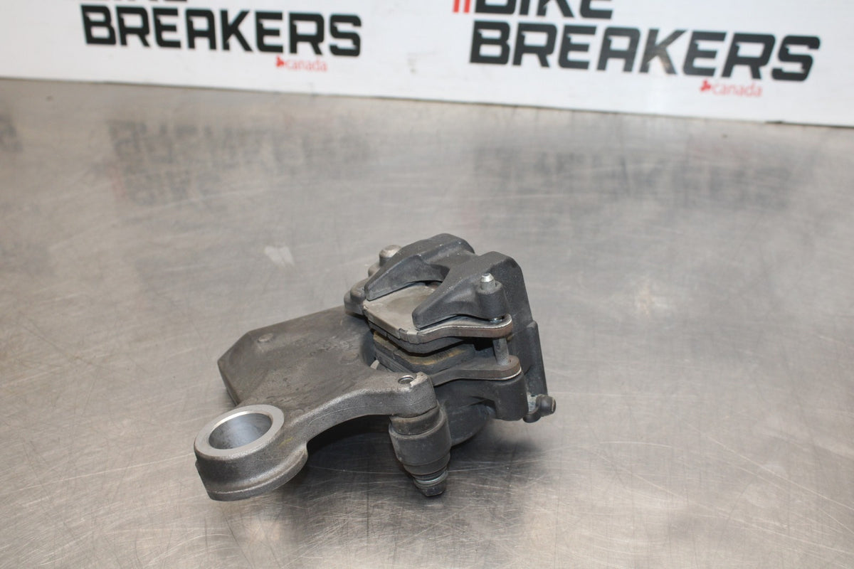 08-16 YAMAHA YZF R6 REAR BACK BRAKE CALIPER W MOUNT BRACKET BB856