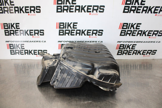 19-23 KAWASAKI NINJA ZX6R AIRBOX AIR INTAKE FILTER BOX BB188