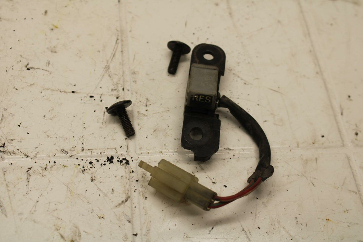 86-89 YAMAHA FJ1200 FUEL RESERVE SWITCH BB11