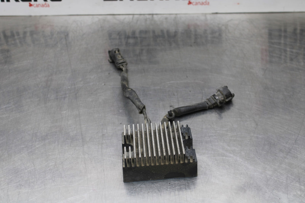 09 HARLEY-DAVIDSON SPORTSTER 1200 XL1200C RECTIFIER VOLTAGE REGULATOR BB776