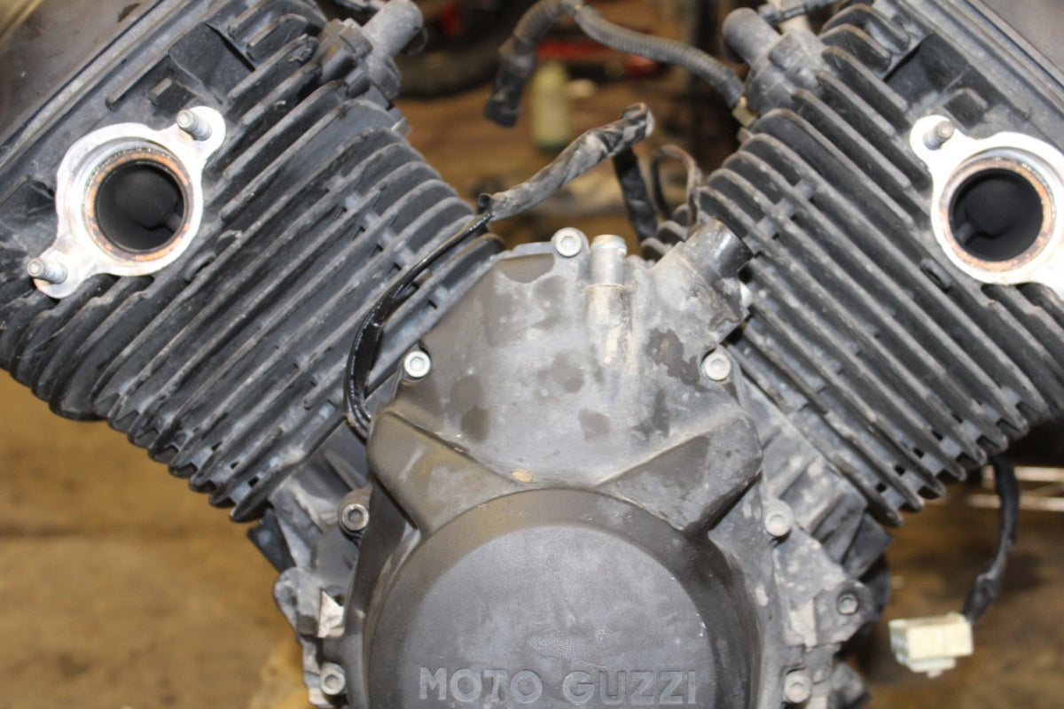 19 MOTO GUZZI V7 III ONLY 3,984KM!!! ENGINE MOTOR BB831