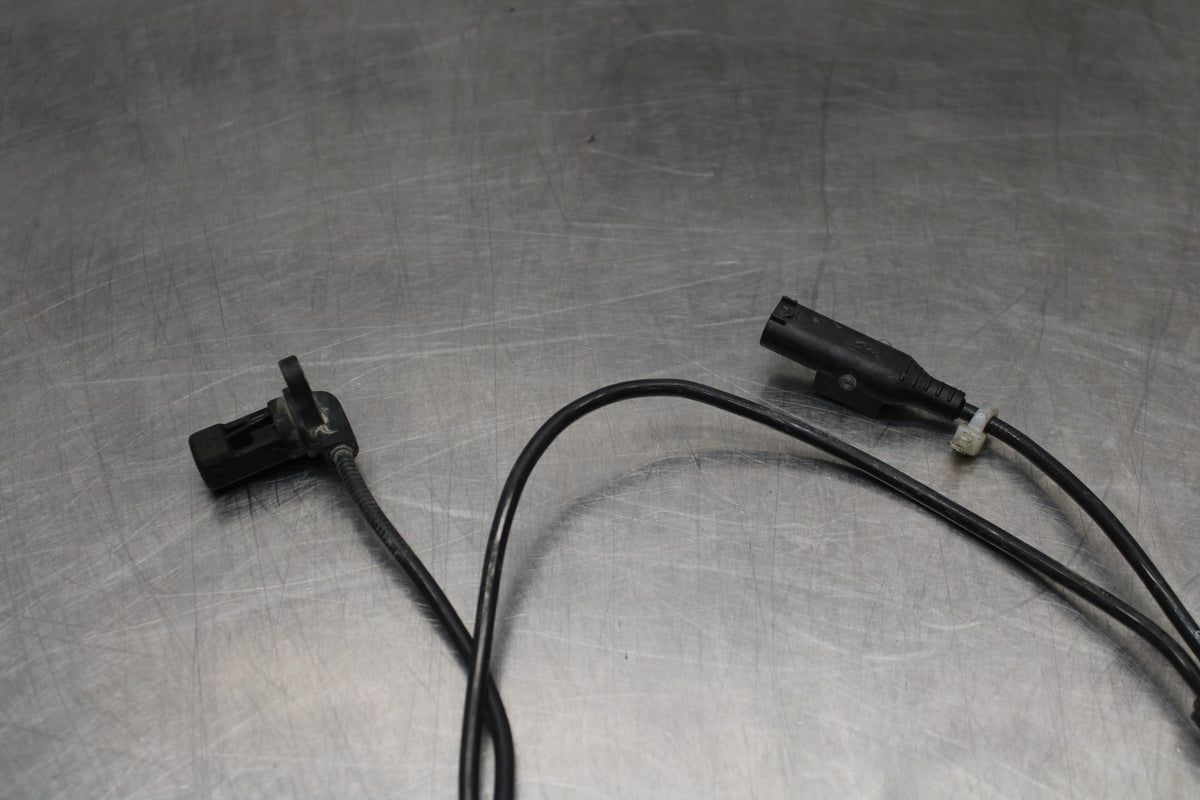 19 MOTO GUZZI V7 III FRONT ABS BRAKE SENSOR BB831