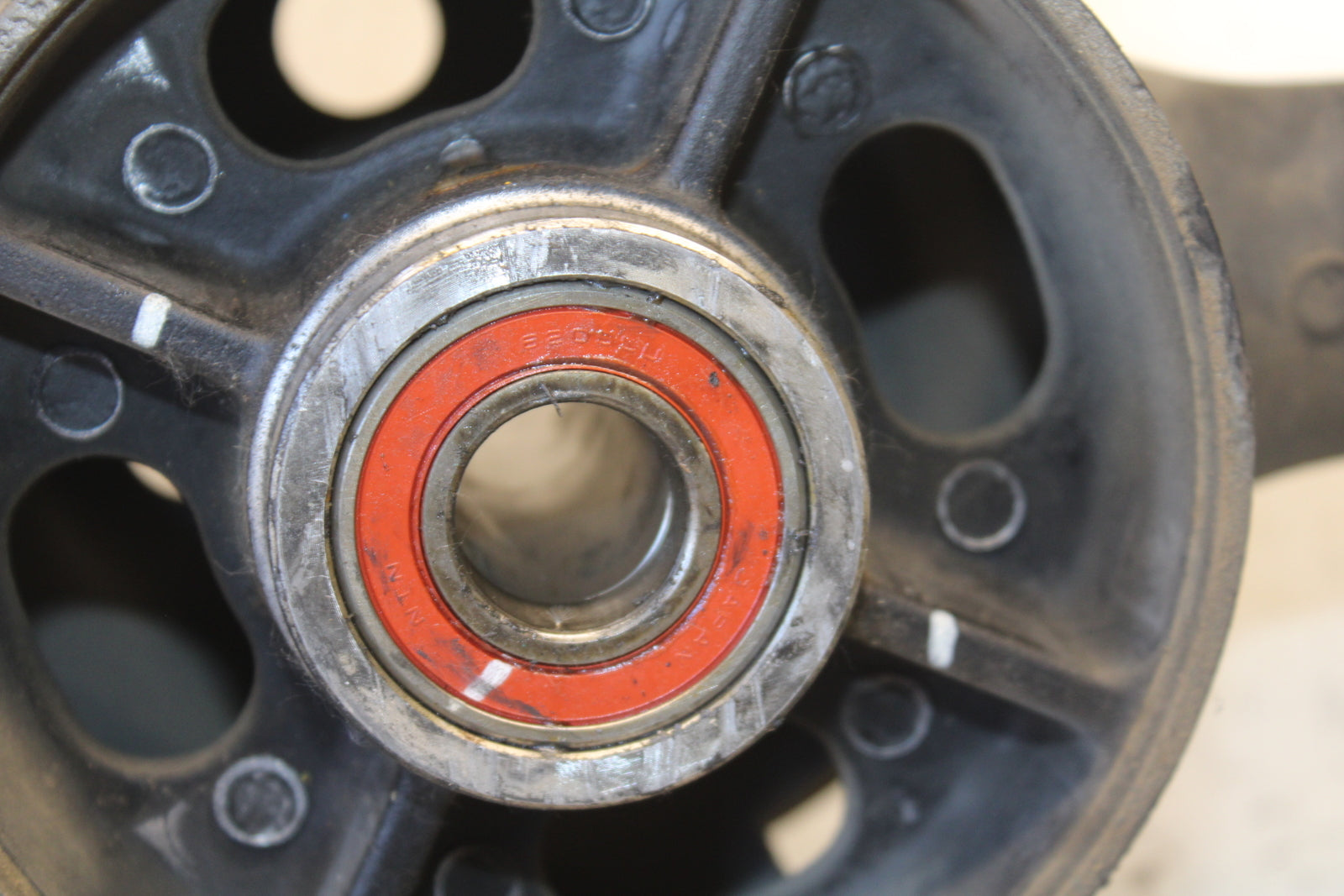 03-04 KAWASAKI NINJA ZX6R 636 REAR WHEEL BACK RIM BB85