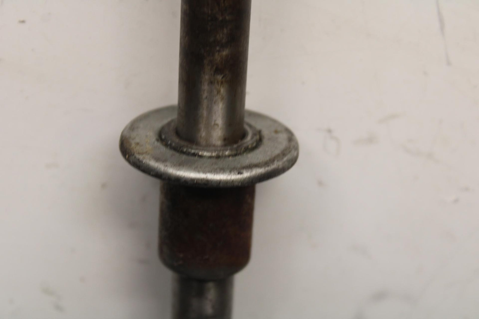 80-81 SUZUKI GS1000GL FRONT WHEEL RIM AXLE PIVOT BOLT BB103