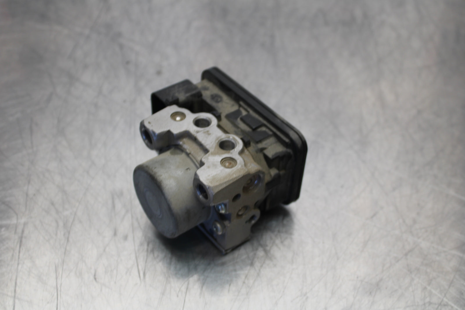 15-16 HONDA CB300F ABS PUMP UNIT MODULE BB150