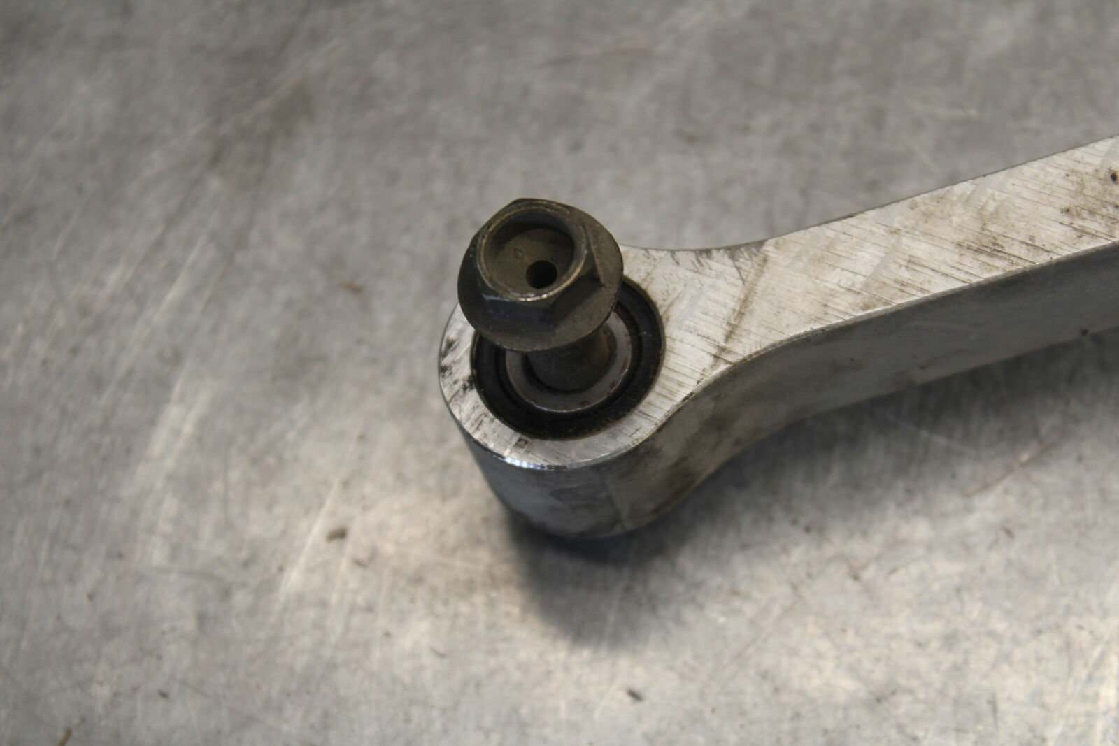 07-08 YAMAHA YZF R1 REAR DOGBONE SHOCK LINKAGE LINK BB675