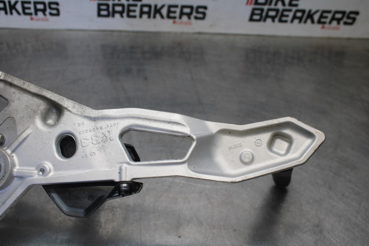 20-23 BMW F900R LEFT REARSET REAR SET FOOT PEG W SHIFTER BB923