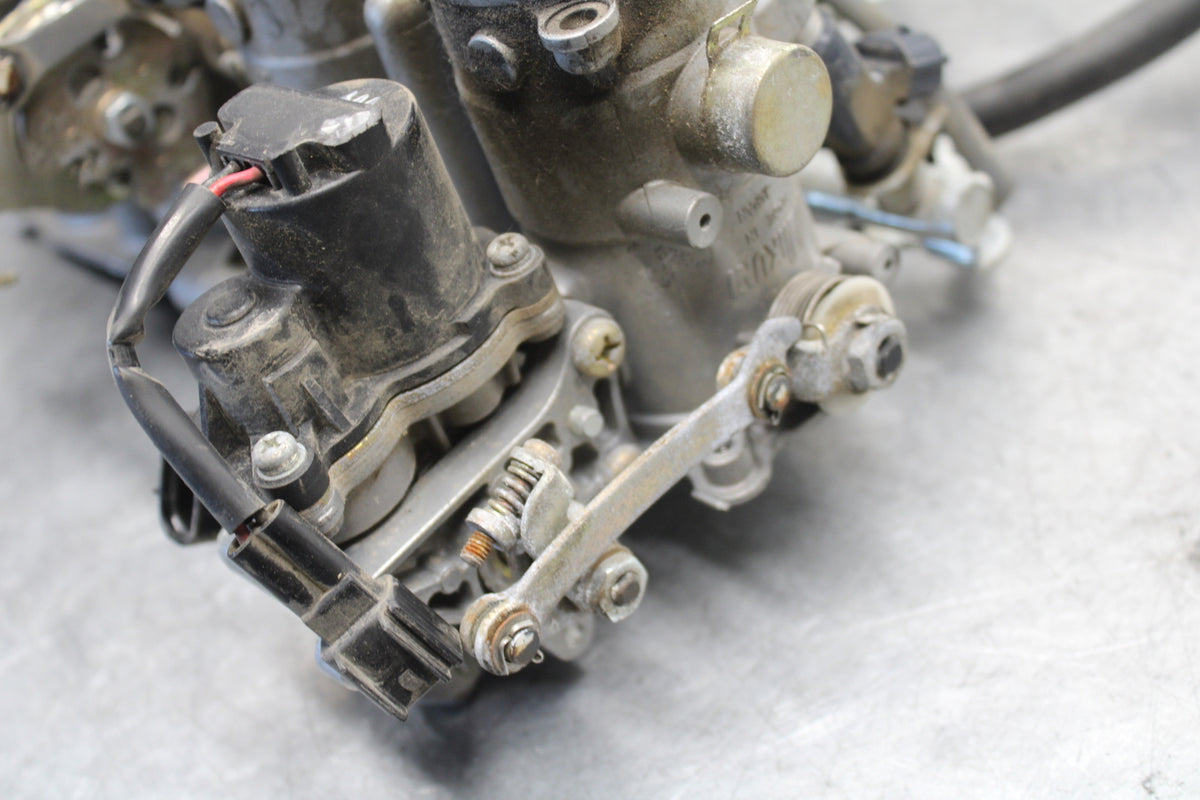 04-06 YAMAHA YZF R1 MAIN FUEL INJECTORS / THROTTLE BODIES 5VY-13750-30-00 BB659