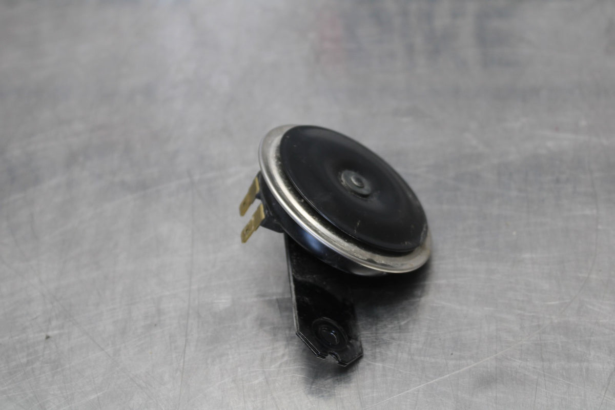 22-25 YAMAHA YZF R7 HORN SIGNAL BB182
