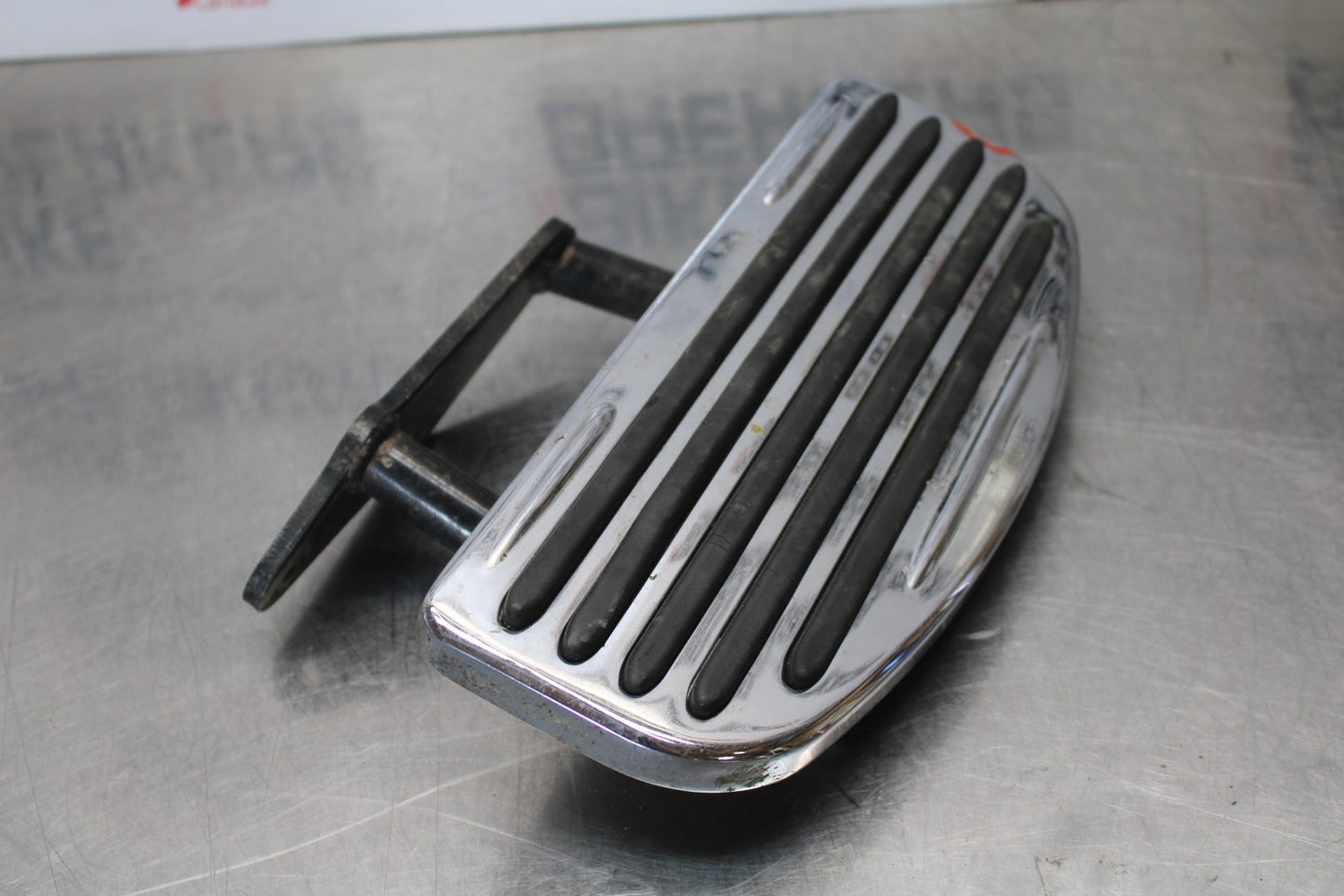 03-08 KAWASAKI VULCAN 1600 LEFT FRONT FOOT REST PEG STEP BB196