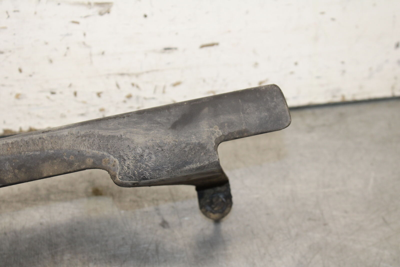 12-13 KAWASAKI Z1000 REAR BACK DRIVE CHAIN GUARD COVER SHIELD BB743