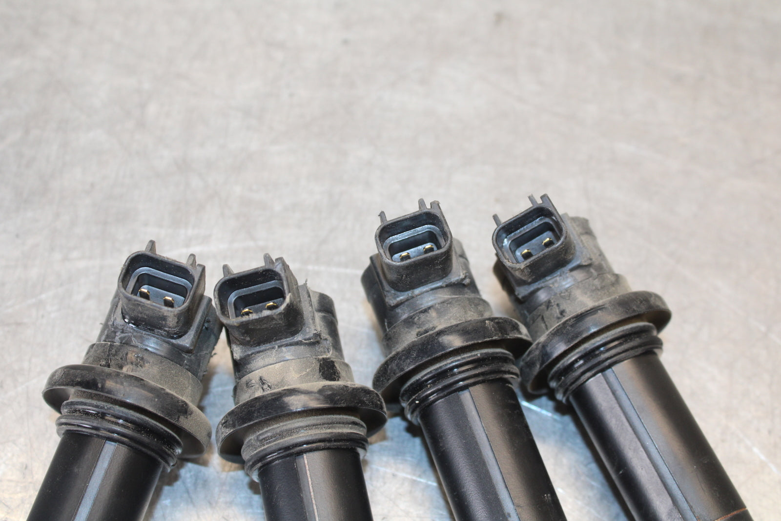 09-14 YAMAHA YZF R1 IGNITION COILS COIL SPARK PLUG CAPS 14B-82310-00-00 BB696