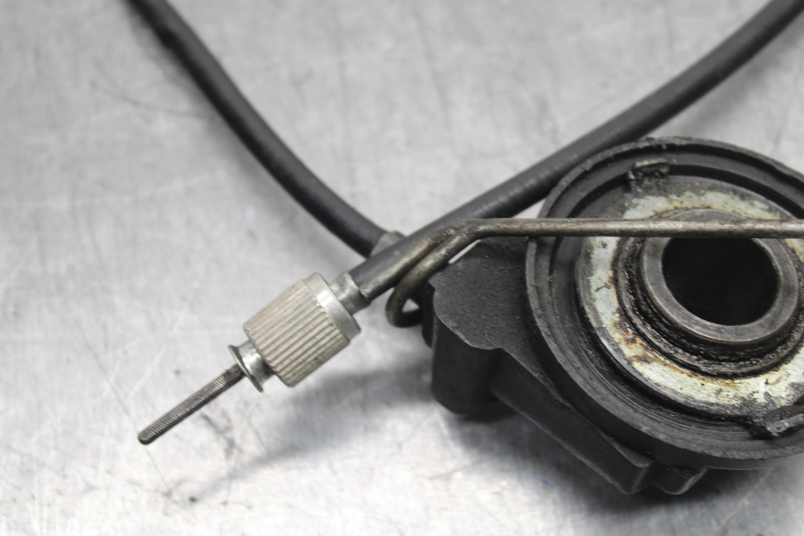 93 SUZUKI GSXR750W SPEED DRIVE GEAR HUB with CABLE  BB112