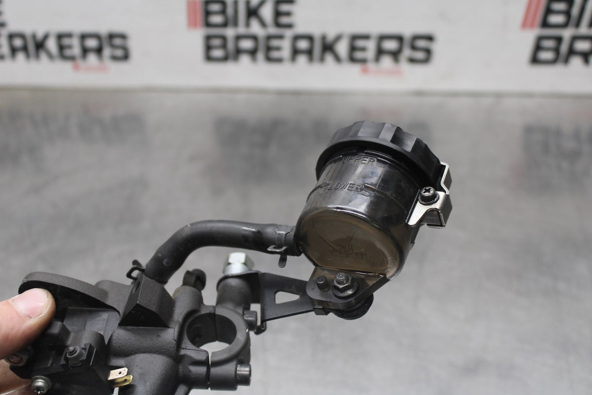 23 KAWASAKI Z900RS FRONT BRAKE MASTER CYLINDER BB935
