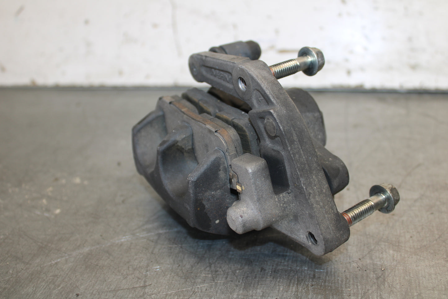 13-15 HONDA CBR500R RIGHT FRONT BRAKE CALIPER 45250-MGZ-J01 BB704