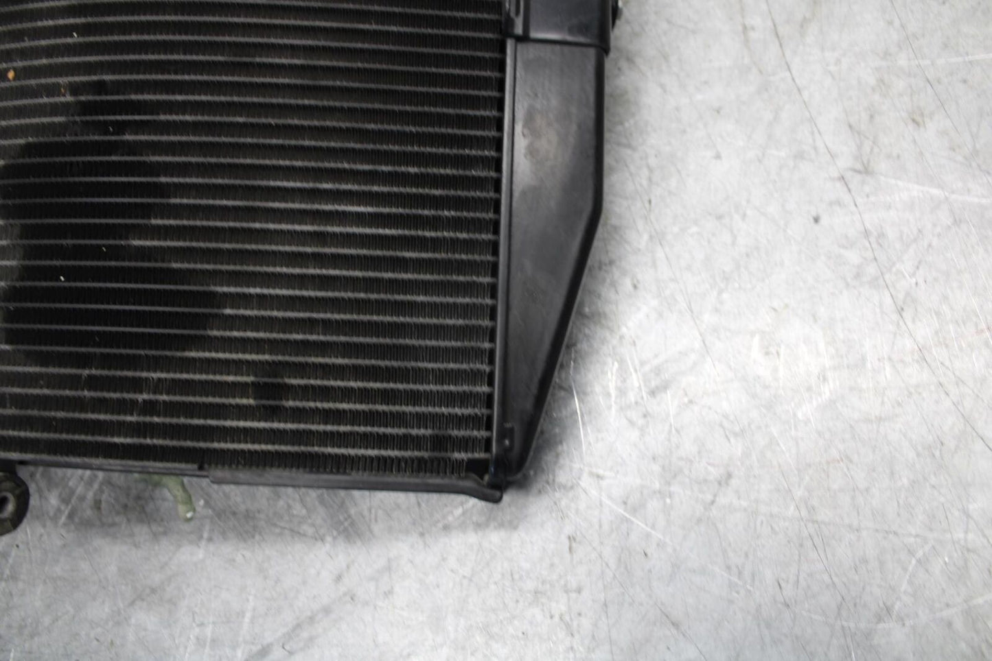 2007 Honda CBR600RR ENGINE RADIATOR COOLER COOLING RADIATER 19010-MFJ-305 BB542