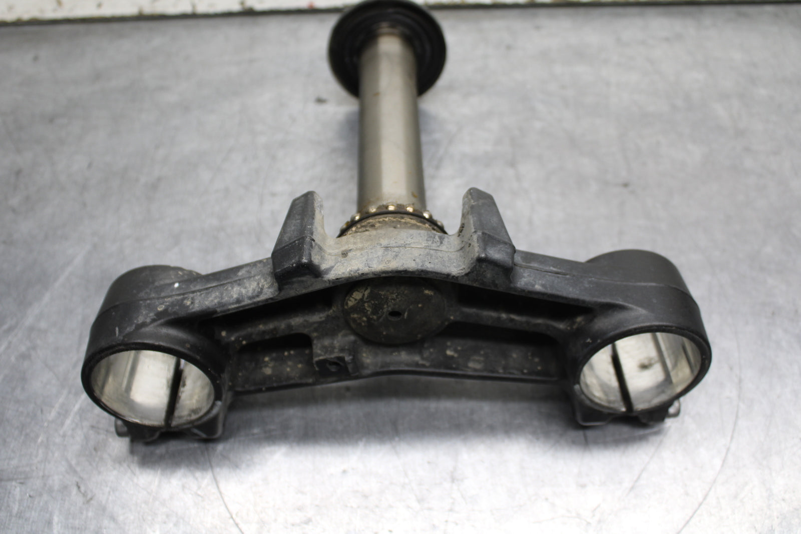 12-13 KAWASAKI Z1000 FRONT FORKS CLAMP LOWER TRIPLE TREE STEM BB743