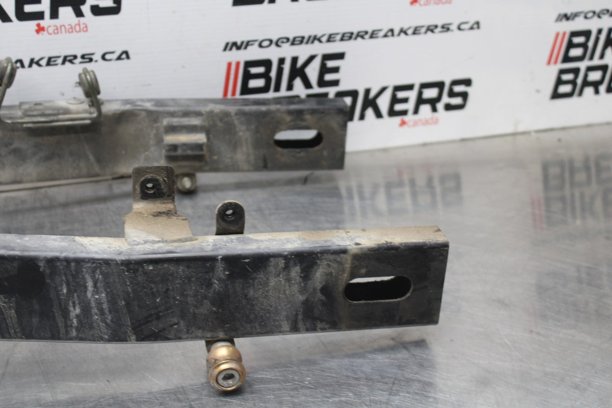 06 KAWASAKI Z750 REAR SWINGARM BACK SUSPENSION SWING ARM BB837