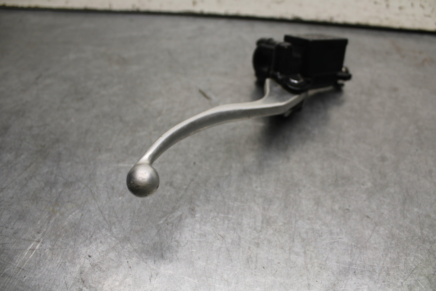 13-15 HONDA CBR500R FRONT BRAKE MASTER CYLINDER w/ LEVER 45510-MGZ-305 BB315