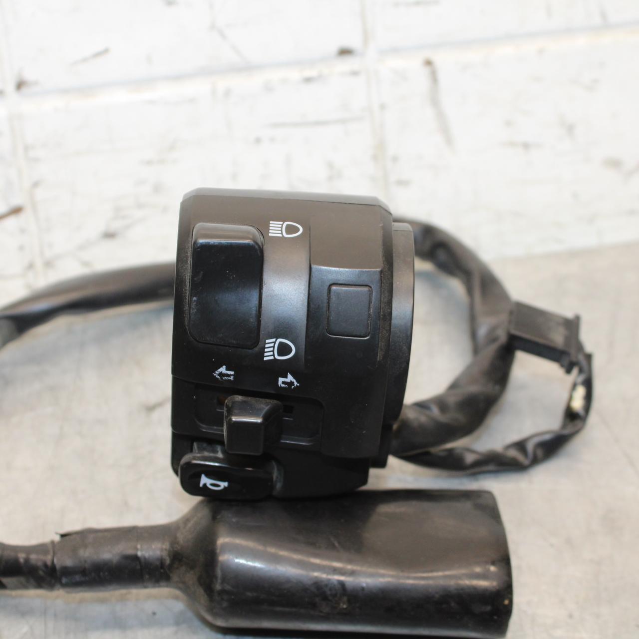 2015 Kawasaki Ninja 300 EX300 RIGHT CLIP ON HANDLE KILL OFF START SWITCH BB61