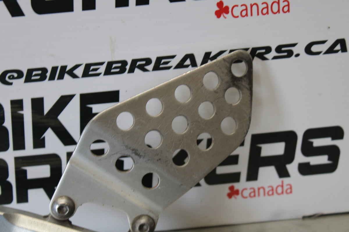 06-07 HONDA CBR1000RR LEFT REARSET REAR SET DRIVER FOOT PEG REST STOP BB166