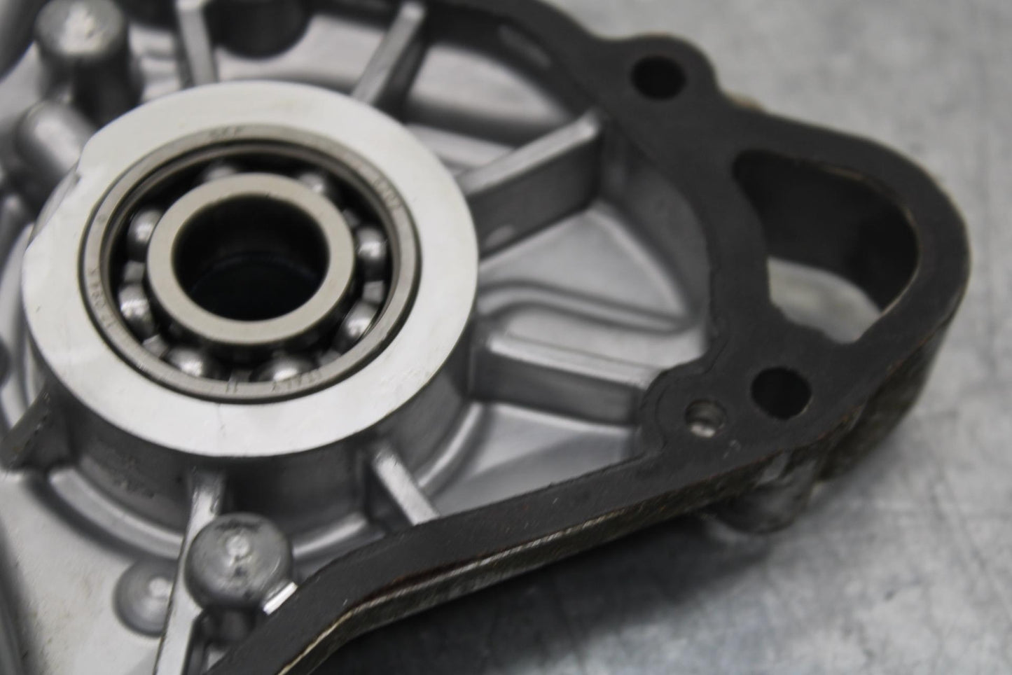 13 KTM 350 SXF ENGINE INNER MOTOR CLUTCH COVER BB104